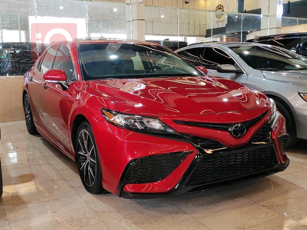 تۆیۆتا کامری